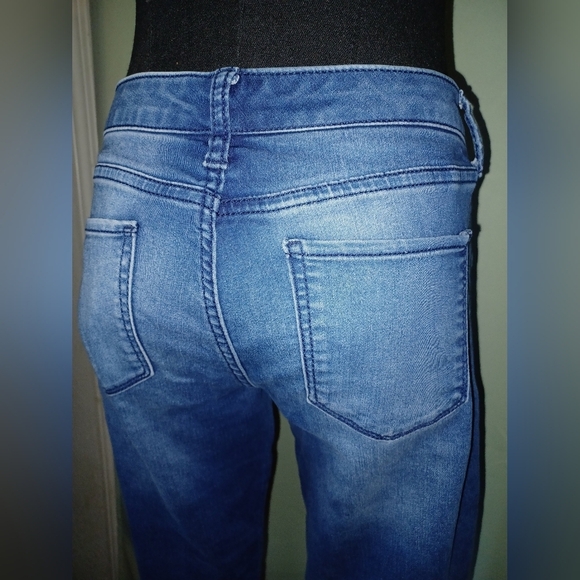 A Decree Blue Low Rise Skinny Denim Jeans - Picture 5 of 7